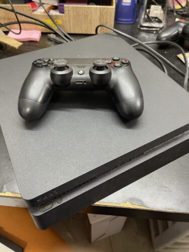 PS4 CUH-2200